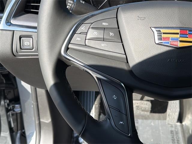 2026 Cadillac XT5 Luxury