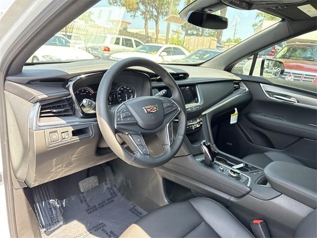 2025 Cadillac XT5 Luxury