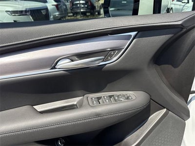 2025 Cadillac XT5 Luxury