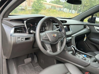 2026 Cadillac XT5 Luxury