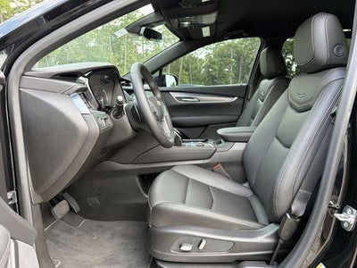2026 Cadillac XT5 Luxury