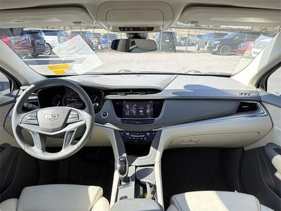 2017 Cadillac XT5 Luxury FWD