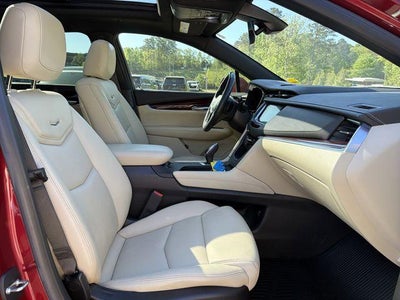 2019 Cadillac XT5 Luxury FWD