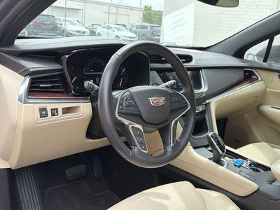 2019 Cadillac XT5 Luxury FWD