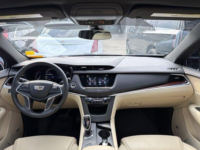 2018 Cadillac XT5 Luxury FWD