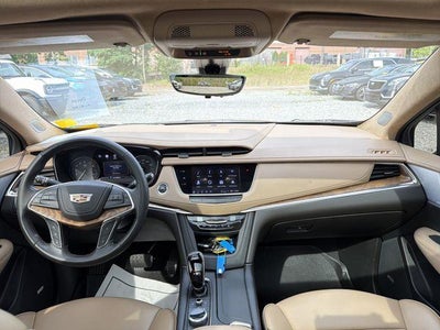 2022 Cadillac XT5 Premium Luxury