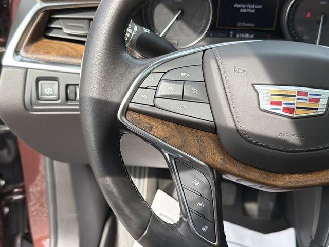 2022 Cadillac XT5 Premium Luxury