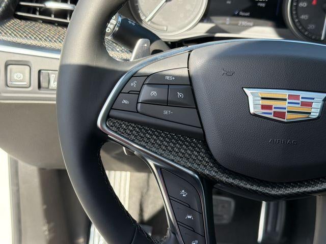 2026 Cadillac XT5 Sport