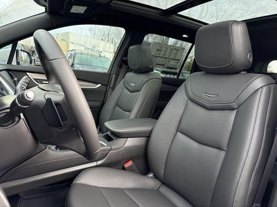 2025 Cadillac XT6 Luxury