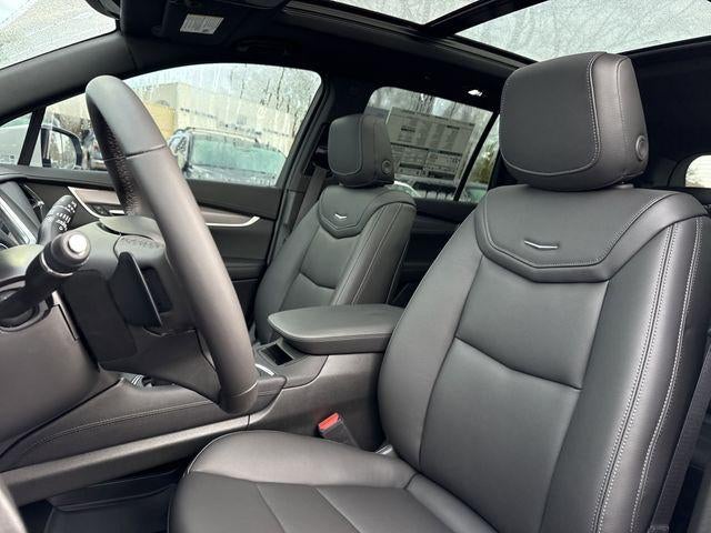 2025 Cadillac XT6 Luxury