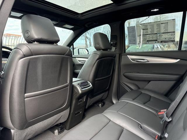 2025 Cadillac XT6 Luxury