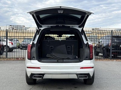 2025 Cadillac XT6 Luxury