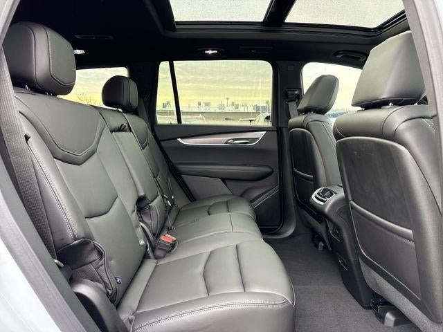 2025 Cadillac XT6 Luxury