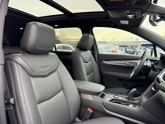 2025 Cadillac XT6 Luxury