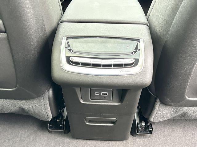 2025 Cadillac XT6 Luxury