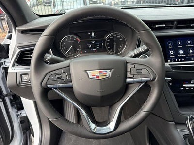 2025 Cadillac XT6 Luxury