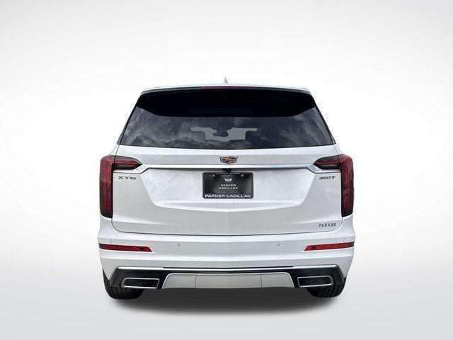 2025 Cadillac XT6 Luxury