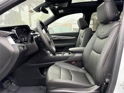 2025 Cadillac XT6 Luxury