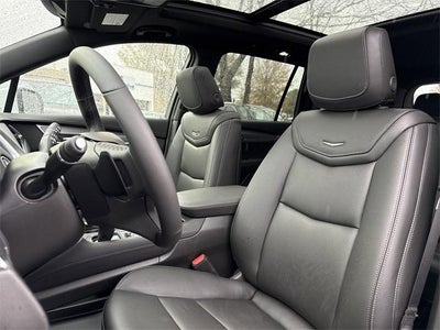 2025 Cadillac XT6 Luxury