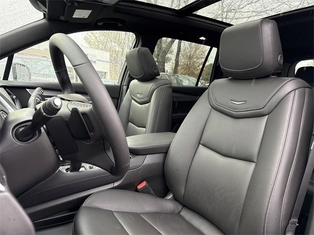 2025 Cadillac XT6 Luxury