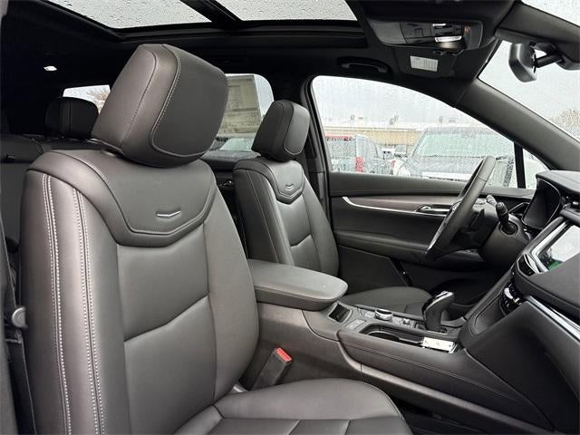 2025 Cadillac XT6 Luxury