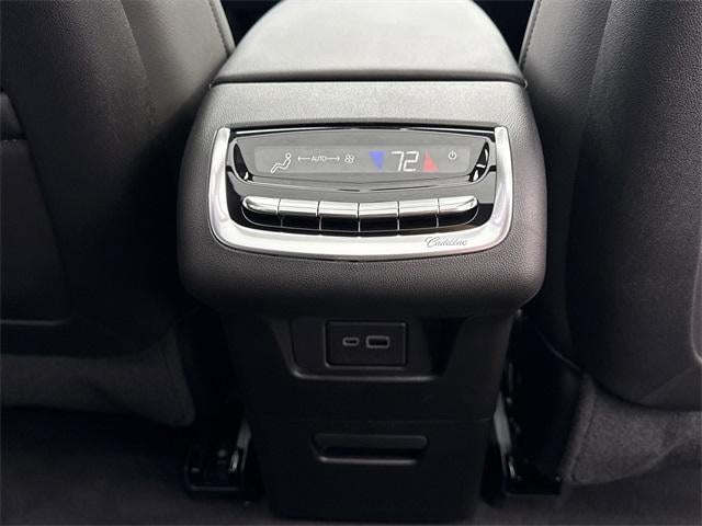 2025 Cadillac XT6 Luxury