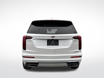 2025 Cadillac XT6 Luxury