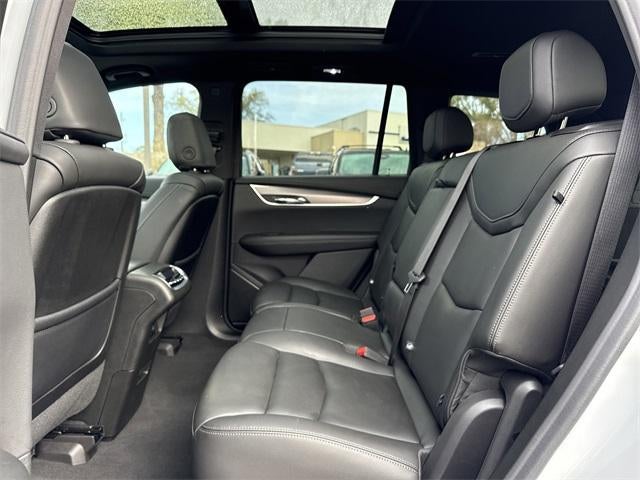 2025 Cadillac XT6 Luxury