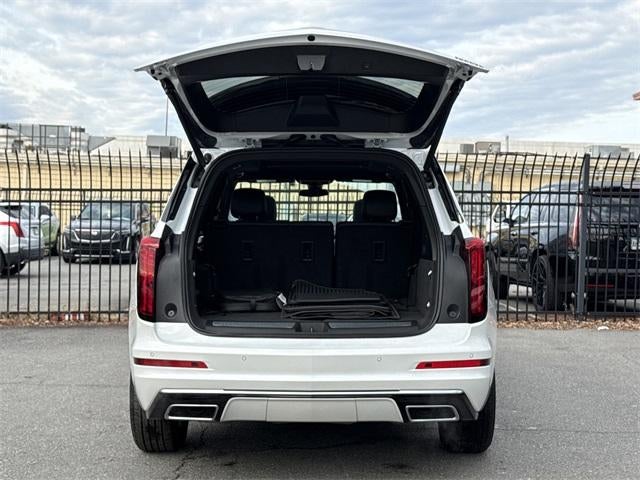 2025 Cadillac XT6 Luxury