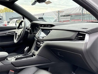 2025 Cadillac XT6 Luxury