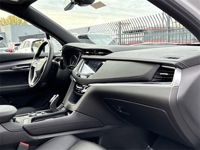 2025 Cadillac XT6 Luxury