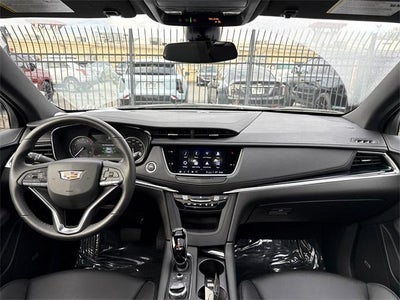 2025 Cadillac XT6 Luxury