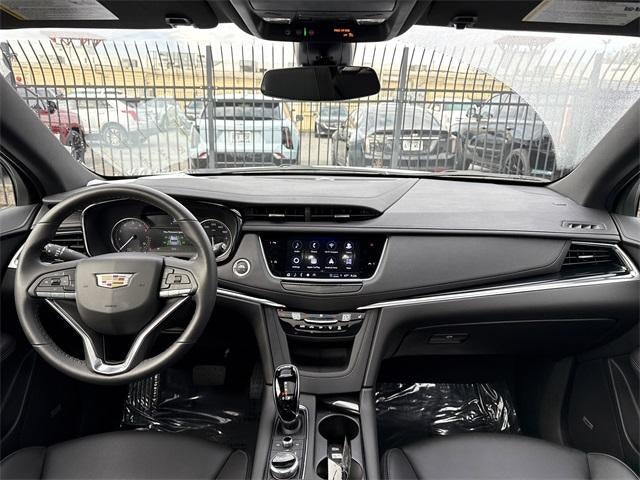 2025 Cadillac XT6 Luxury