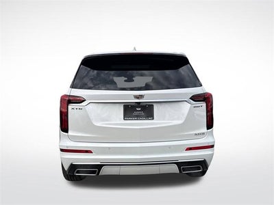 2025 Cadillac XT6 Luxury