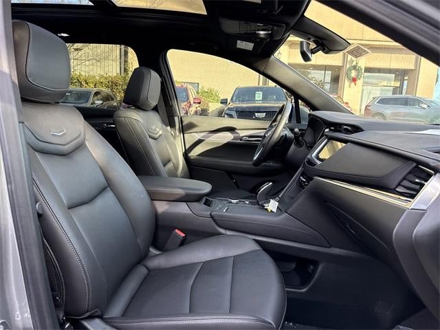 2025 Cadillac XT6 Luxury