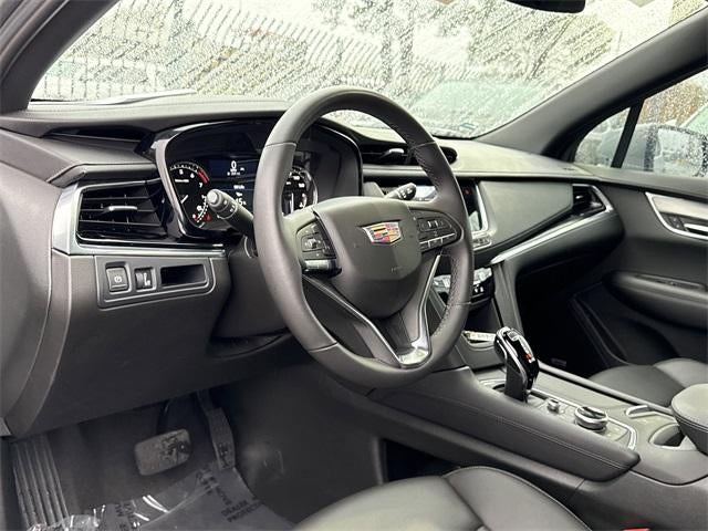 2025 Cadillac XT6 Luxury