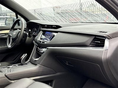 2025 Cadillac XT6 Luxury
