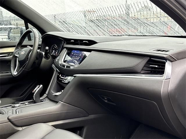 2025 Cadillac XT6 Luxury