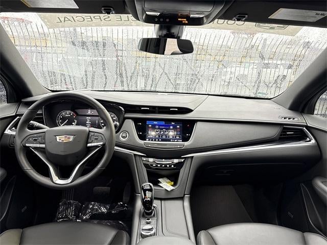 2025 Cadillac XT6 Luxury