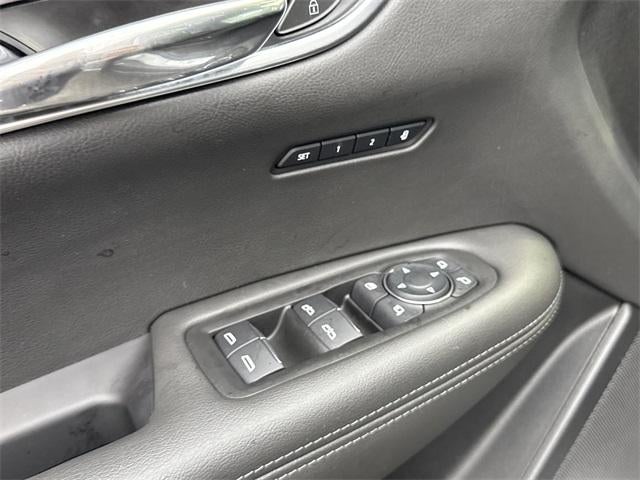 2025 Cadillac XT6 Luxury