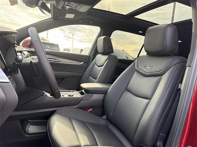 2025 Cadillac XT6 Luxury