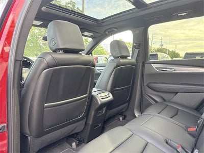 2025 Cadillac XT6 Luxury