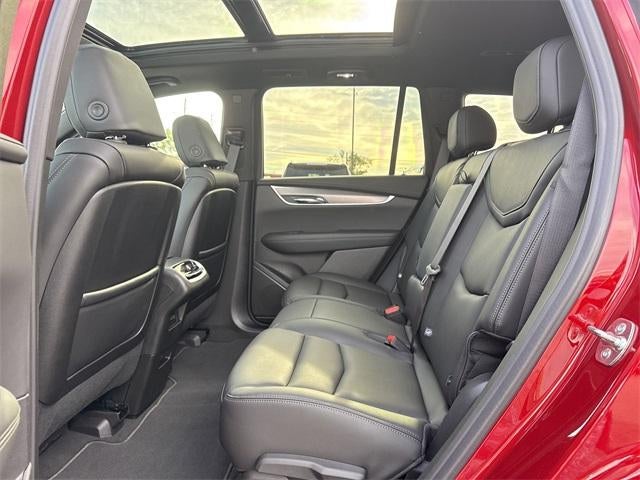 2025 Cadillac XT6 Luxury