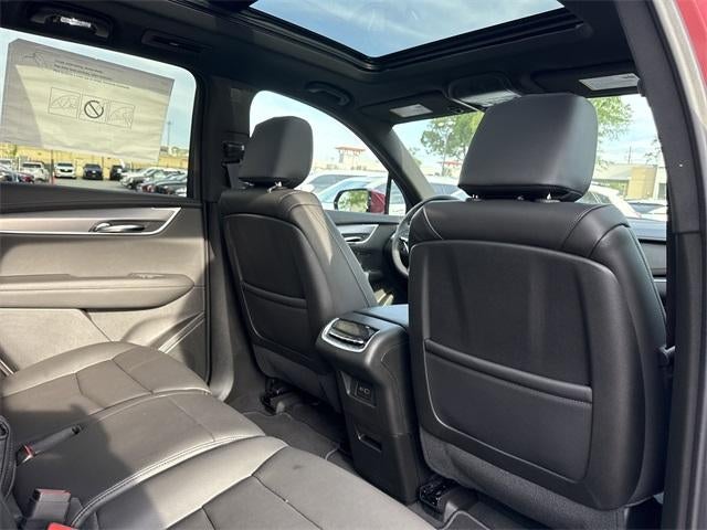 2025 Cadillac XT6 Luxury