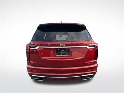 2025 Cadillac XT6 Luxury