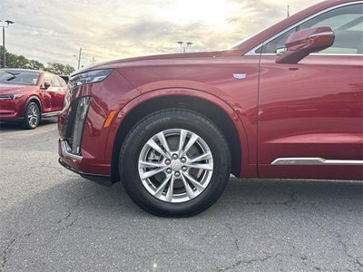 2025 Cadillac XT6 Luxury