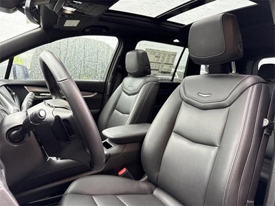 2025 Cadillac XT6 Luxury