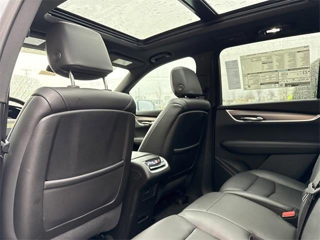 2025 Cadillac XT6 Luxury