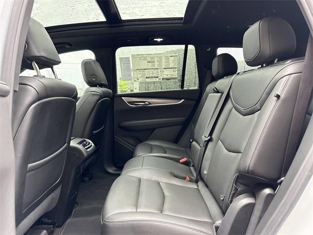 2025 Cadillac XT6 Luxury