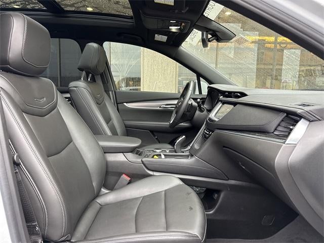 2025 Cadillac XT6 Luxury